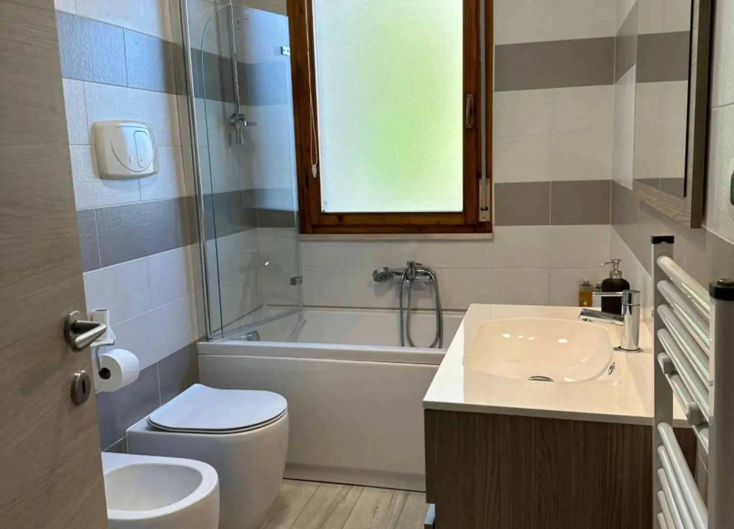 Appartamento Su Planu Iun R5007 Pirri Apartamento